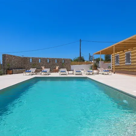 Dorinna 拉卡尼亚